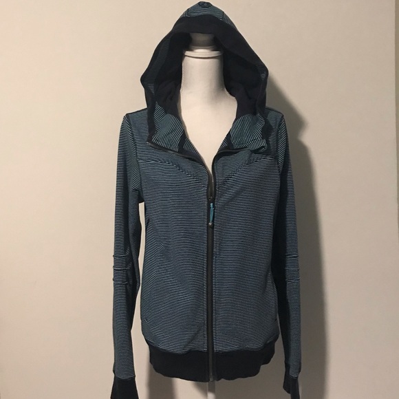Lululemon Scuba Hoodie - Picture 2 of 14